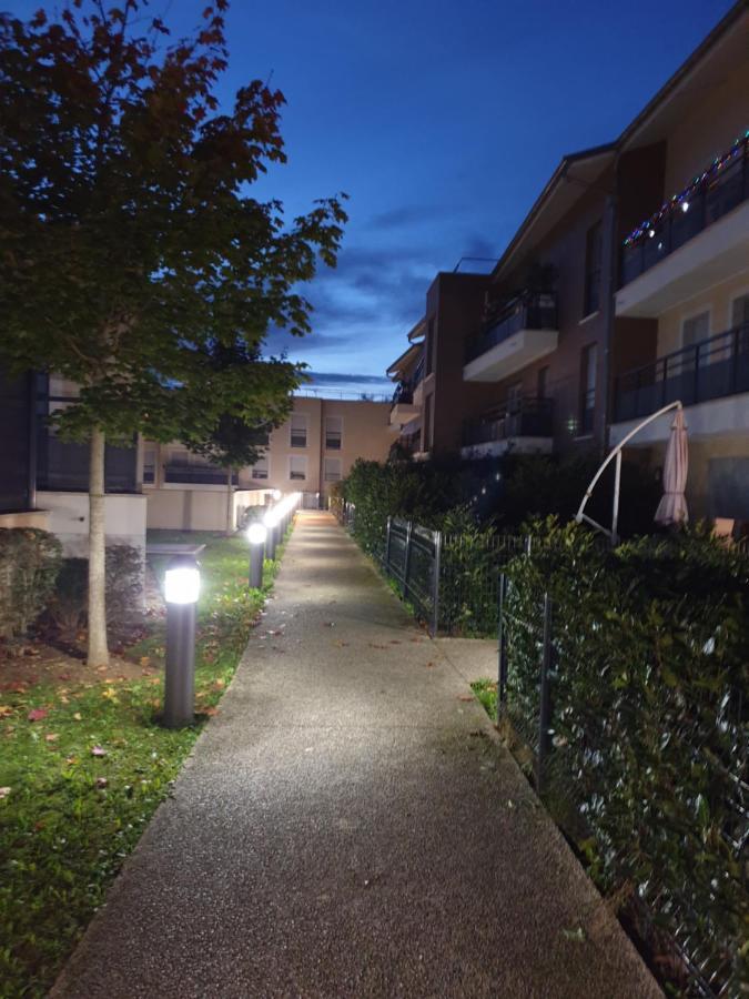 Appartement Studio O Fil De L'O A 12 Kilometres De Disneyland Paris Crecy-la-Chapelle Exterior photo
